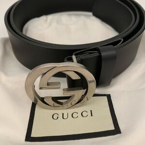 Gucci Black Leather Belt -Warn, in very good condition. Size 95
